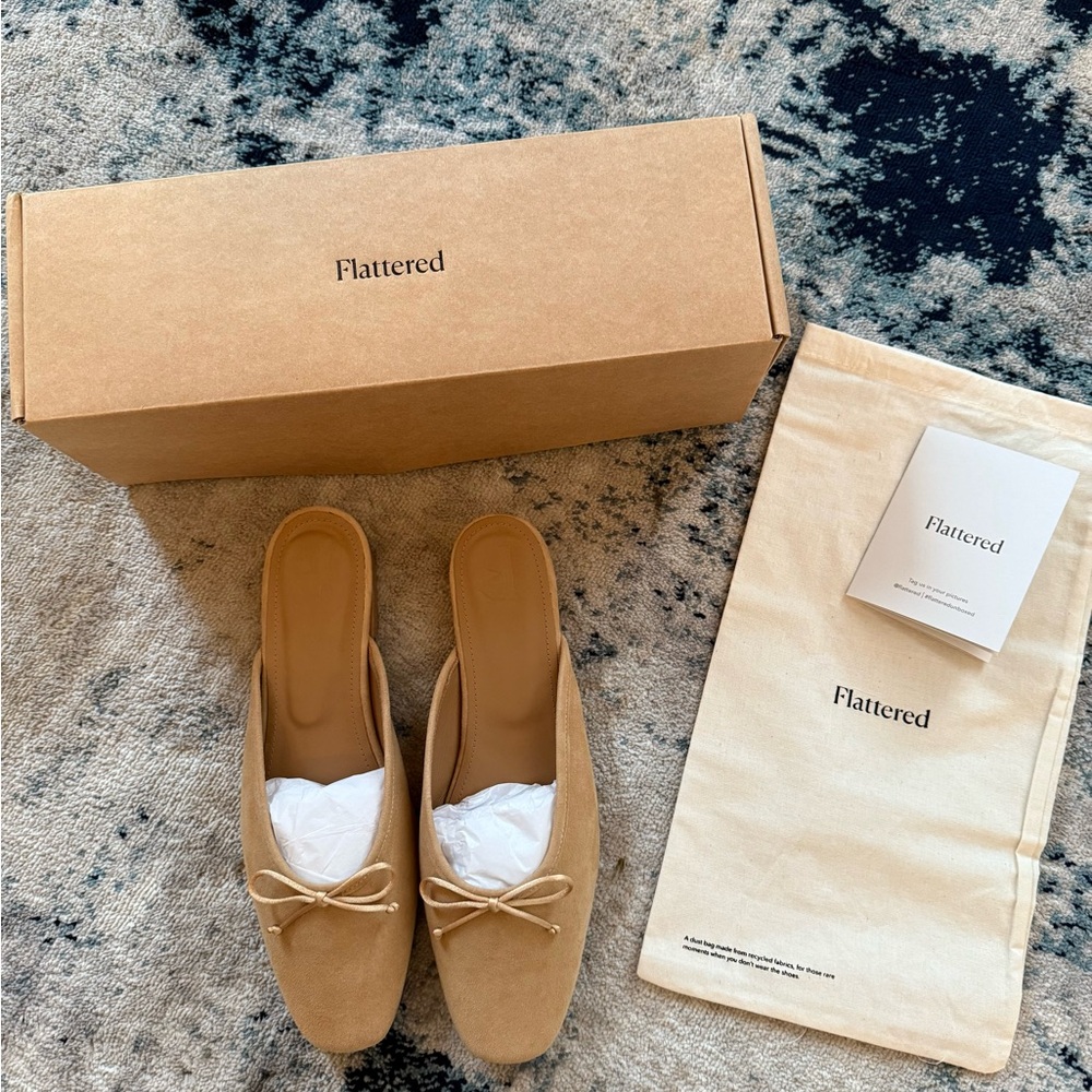 Flattered Women's Tan Ballet Slides